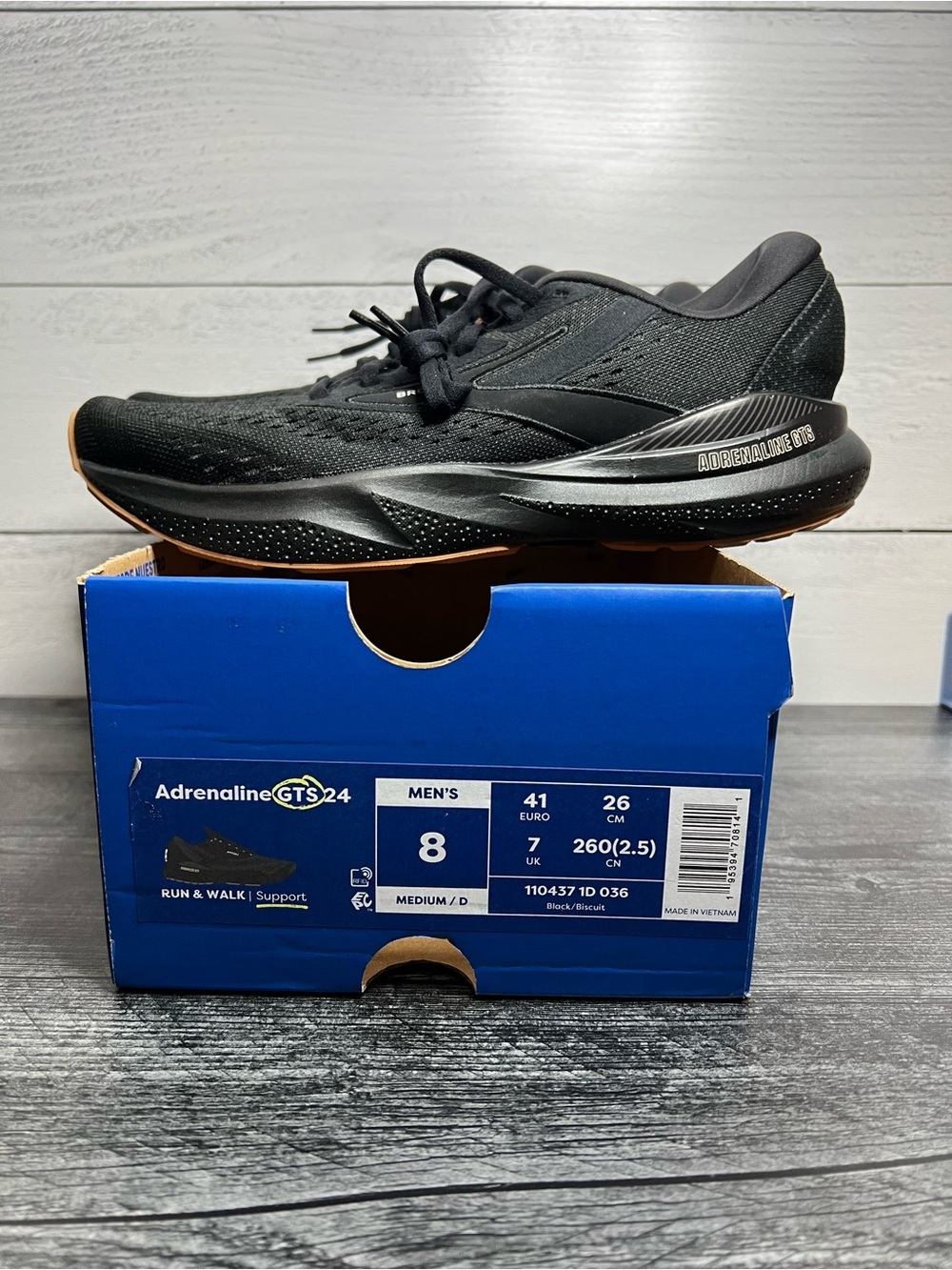 Brooks Adrenaline GTS 24 Men's Running Shoe - Black with Gum Outsole